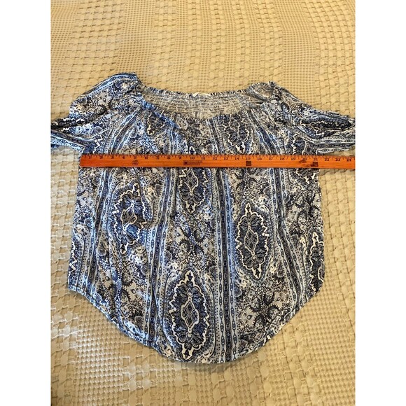 Off (or On!) Shoulder Blouse Size Large Blue Paisley Print  Boho Peasant Top - Picture 8 of 10